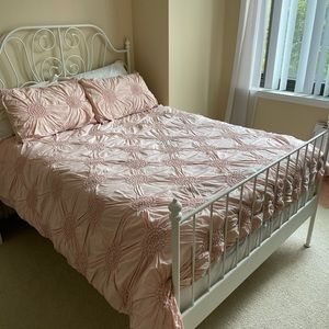 Queen/Full Nordstrom Chloe Duvet and Shams